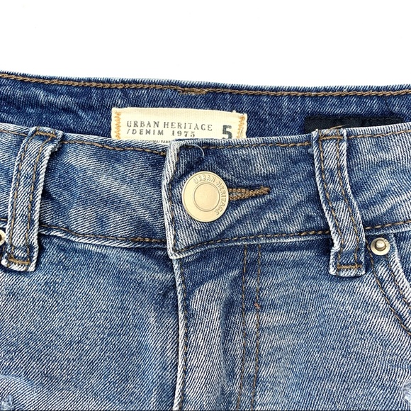 Urban Heritage high-rise distressed jean short (size 5 Junior/medium) - Picture 4 of 9